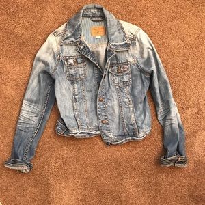 Hollister Jean Jacket size: L
